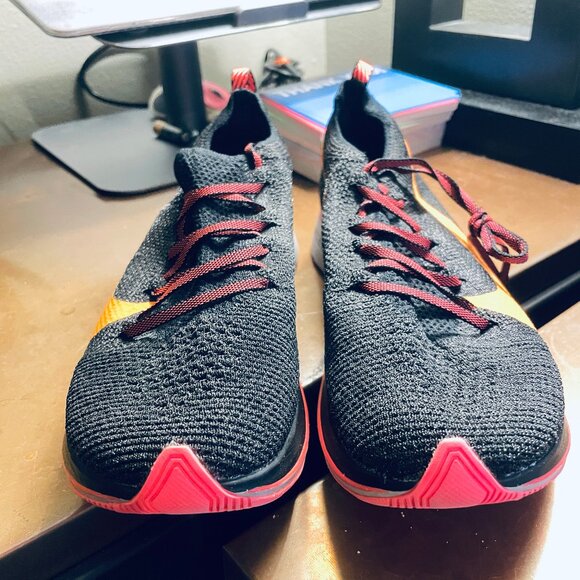 Nike Flyknit Zoom Fly Charcoal Crimson Yellow Womens Running 7.5 US 38.5 EUR - Picture 2 of 7